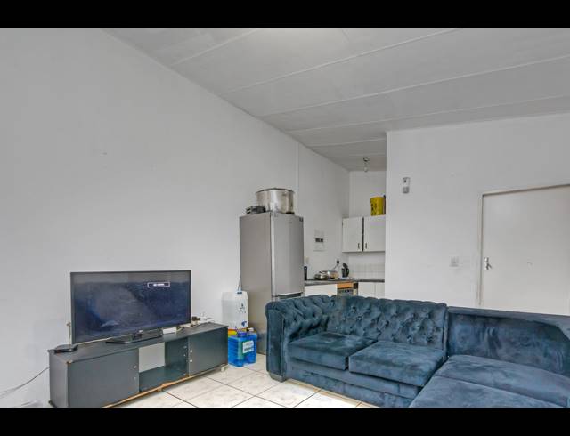 3 BEDROOM TOWNHOUSE FOR SALE IN BLOUBOSRAND